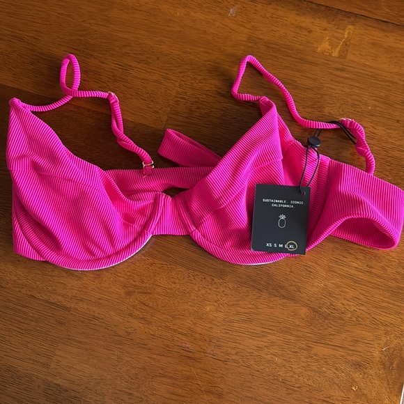 Skatie Kate Swim Top - Picture 4 of 8